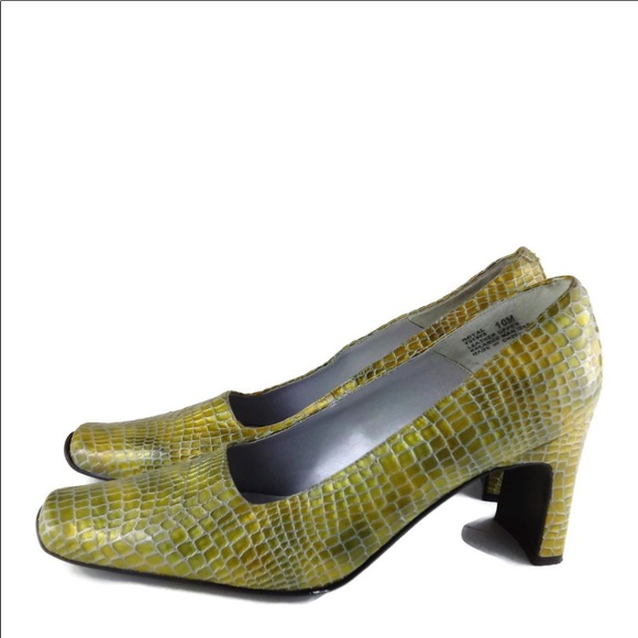 BELLINI GREEN/GOLD CROC EMBOSSED SQUARE TOE HEEL - Picture 5 of 6